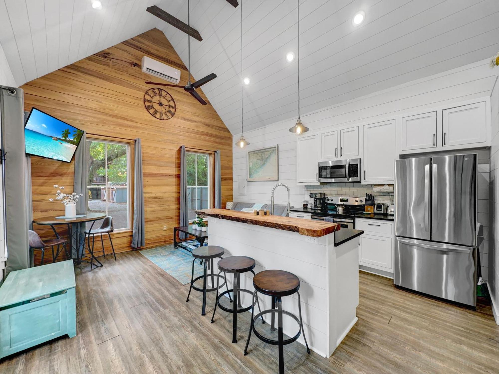 Cozy Island Guest house