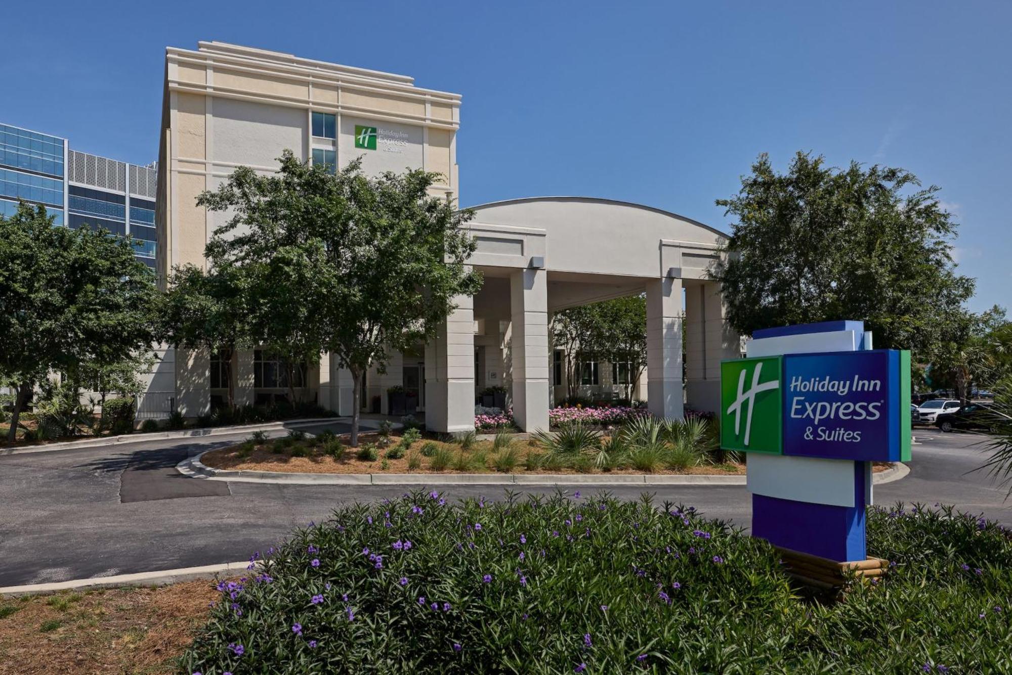 Express & Dwtn -westedge By Ihg 3* Charleston