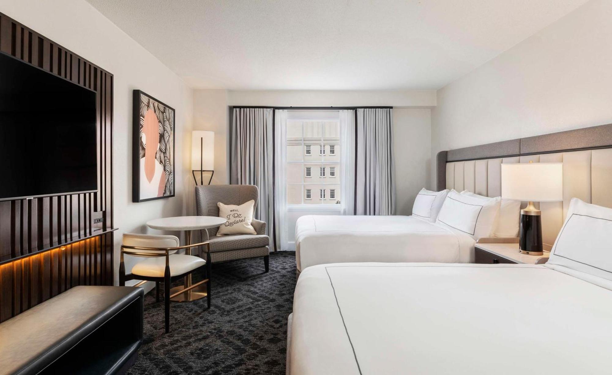 Mills House Charleston, Curio Collection By Hilton Charleston