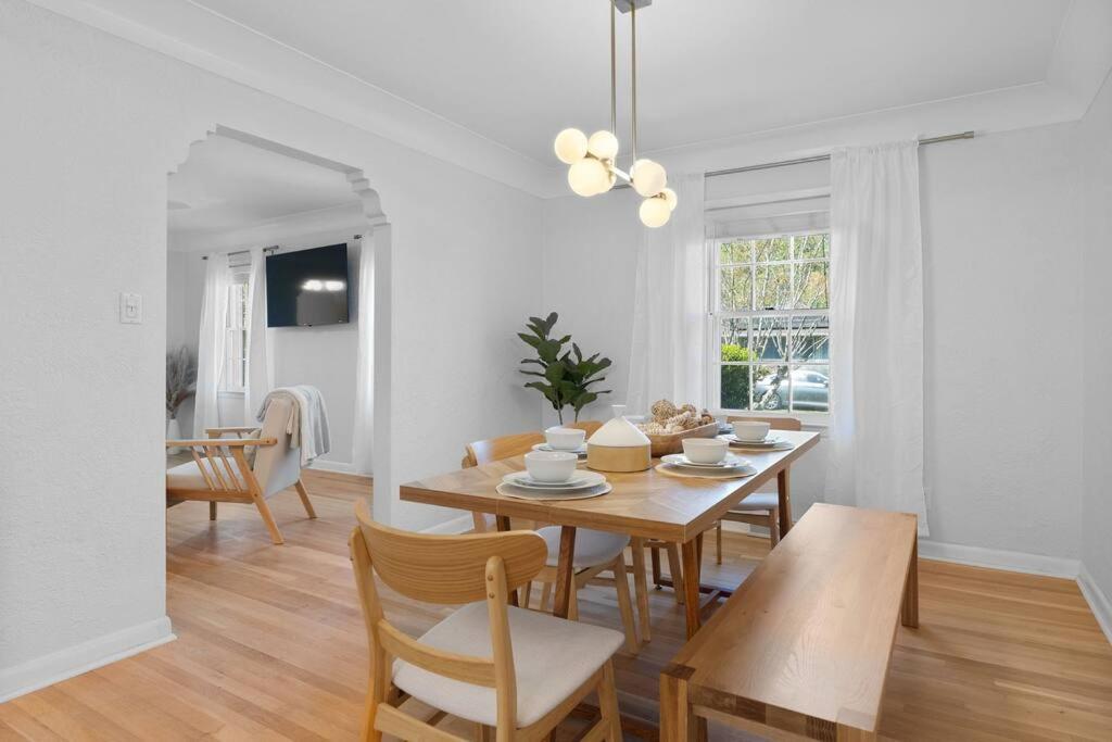 The Azalea House Apartment *