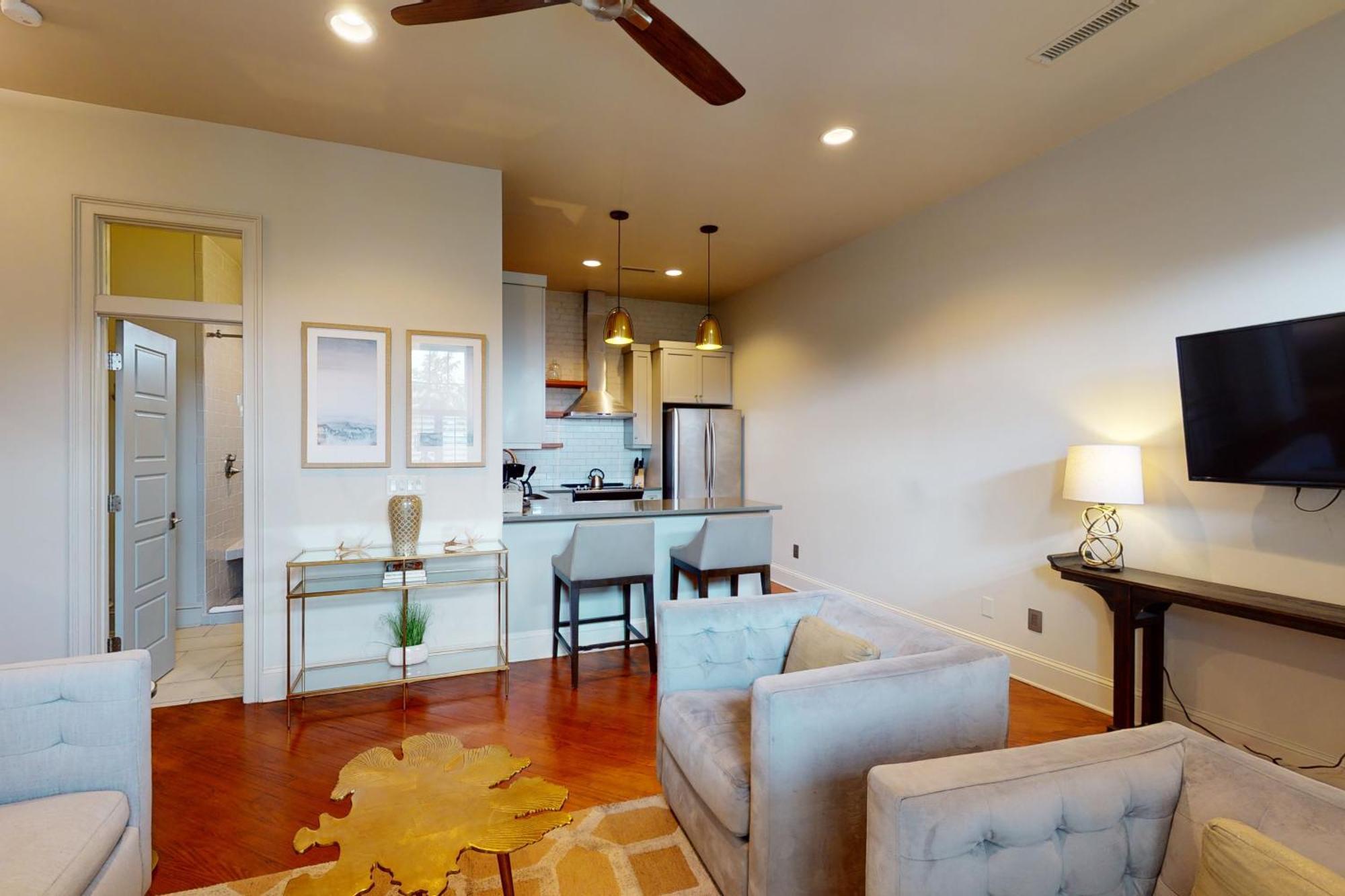 563 King Holiday home Charleston