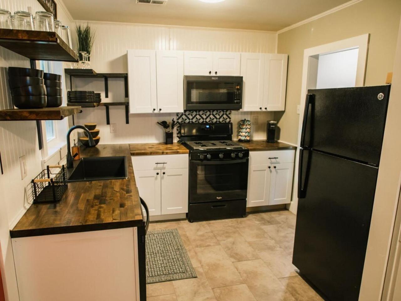 Convenient To Park Circle And Downtown * Charleston