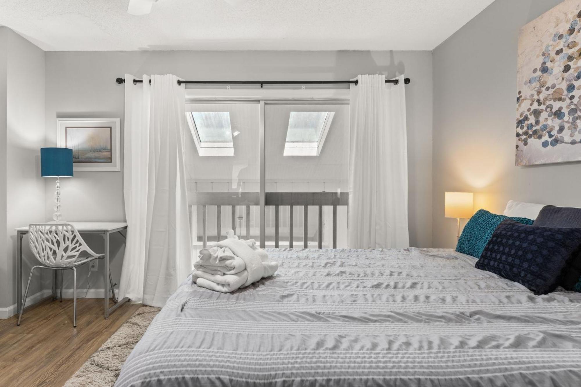 Cypress Apartment *