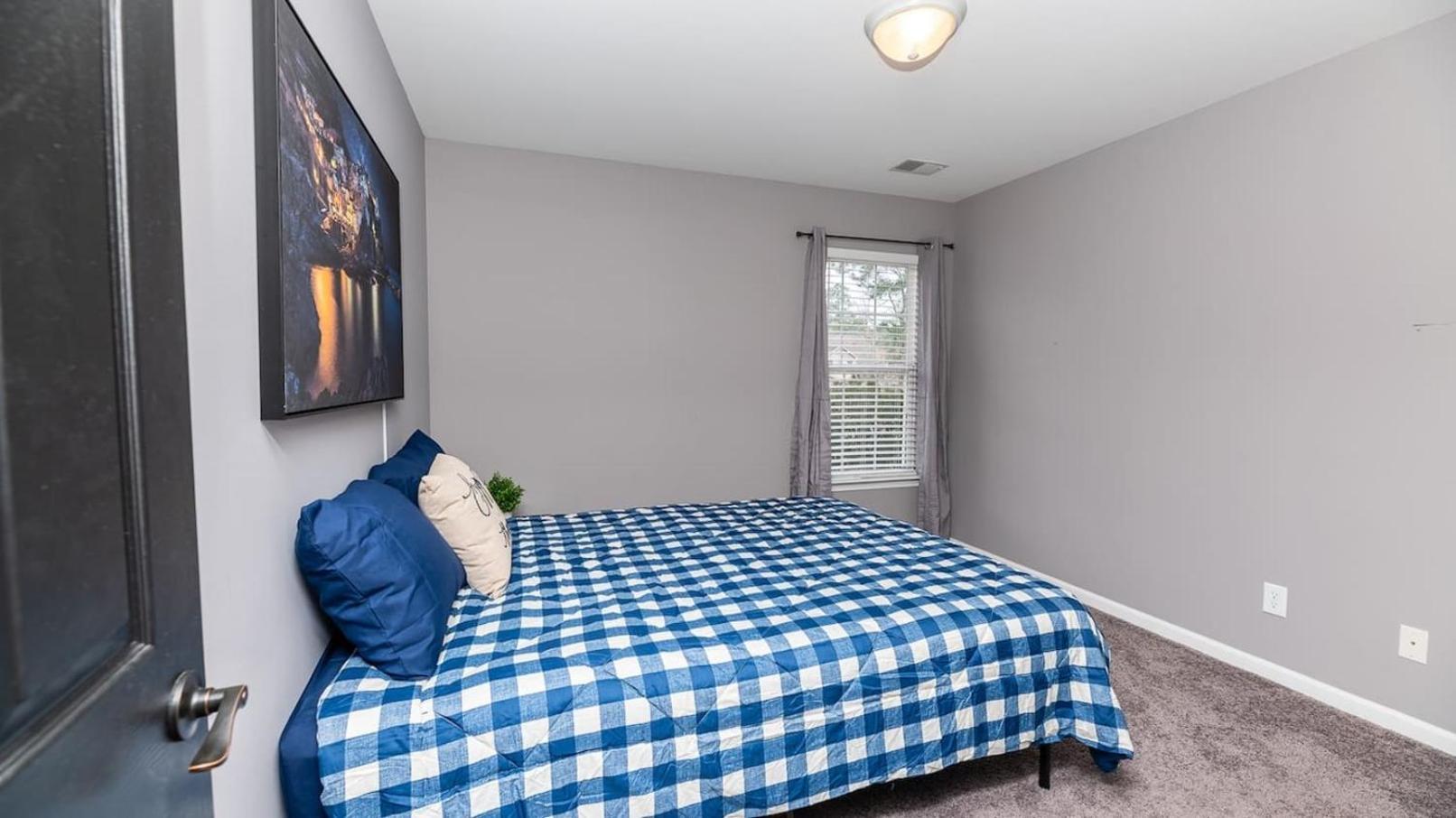 Charming, Spacious, Ideal 4 Groups Near Holiday home Charleston