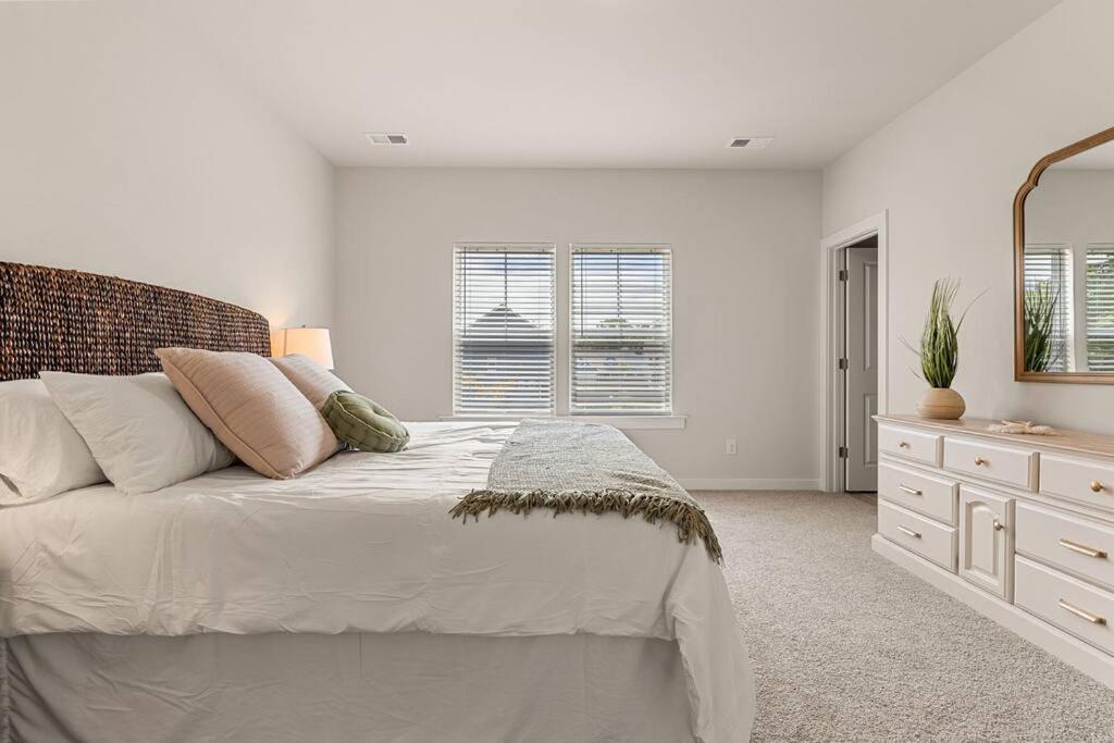 The Cypress Apartment *