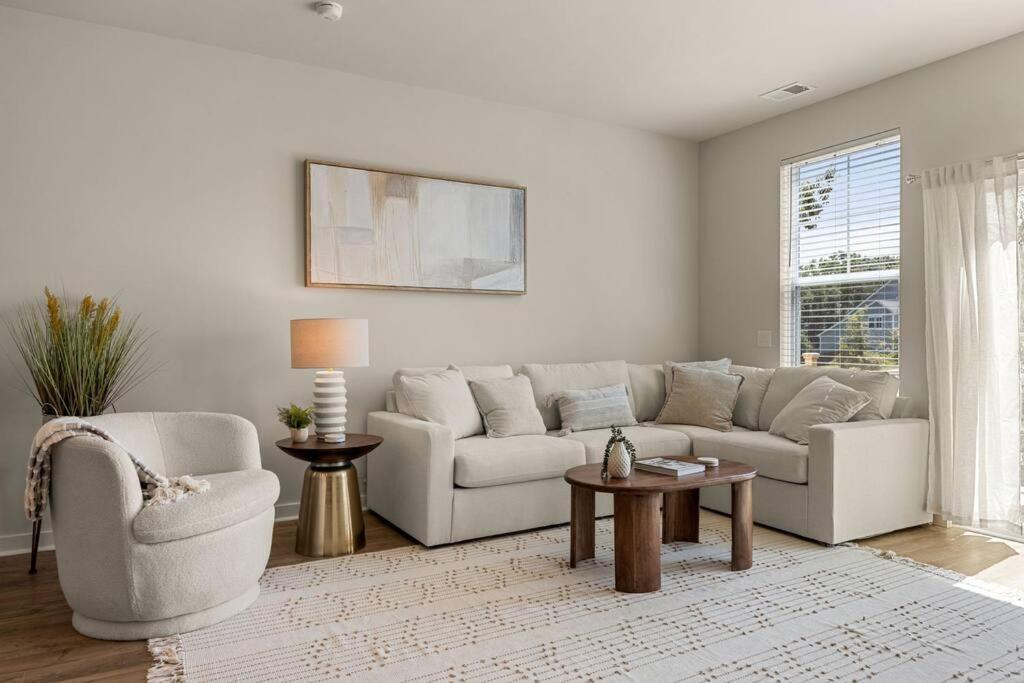 The Cypress Apartment *