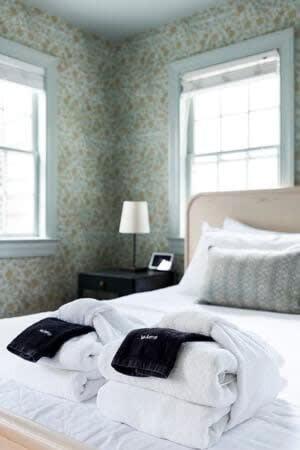 Holiday home The Ashley Carriage House Includes Breakfast *