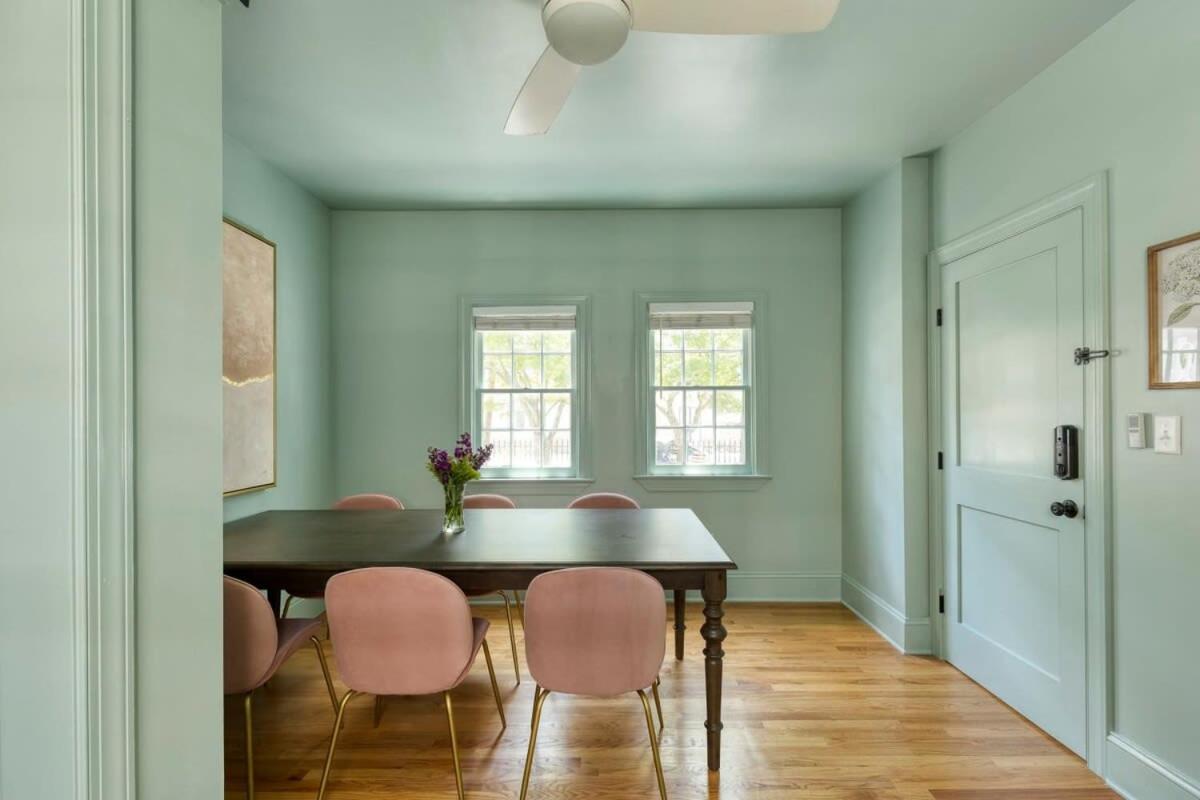 The Ashley Carriage House Includes Breakfast Holiday home