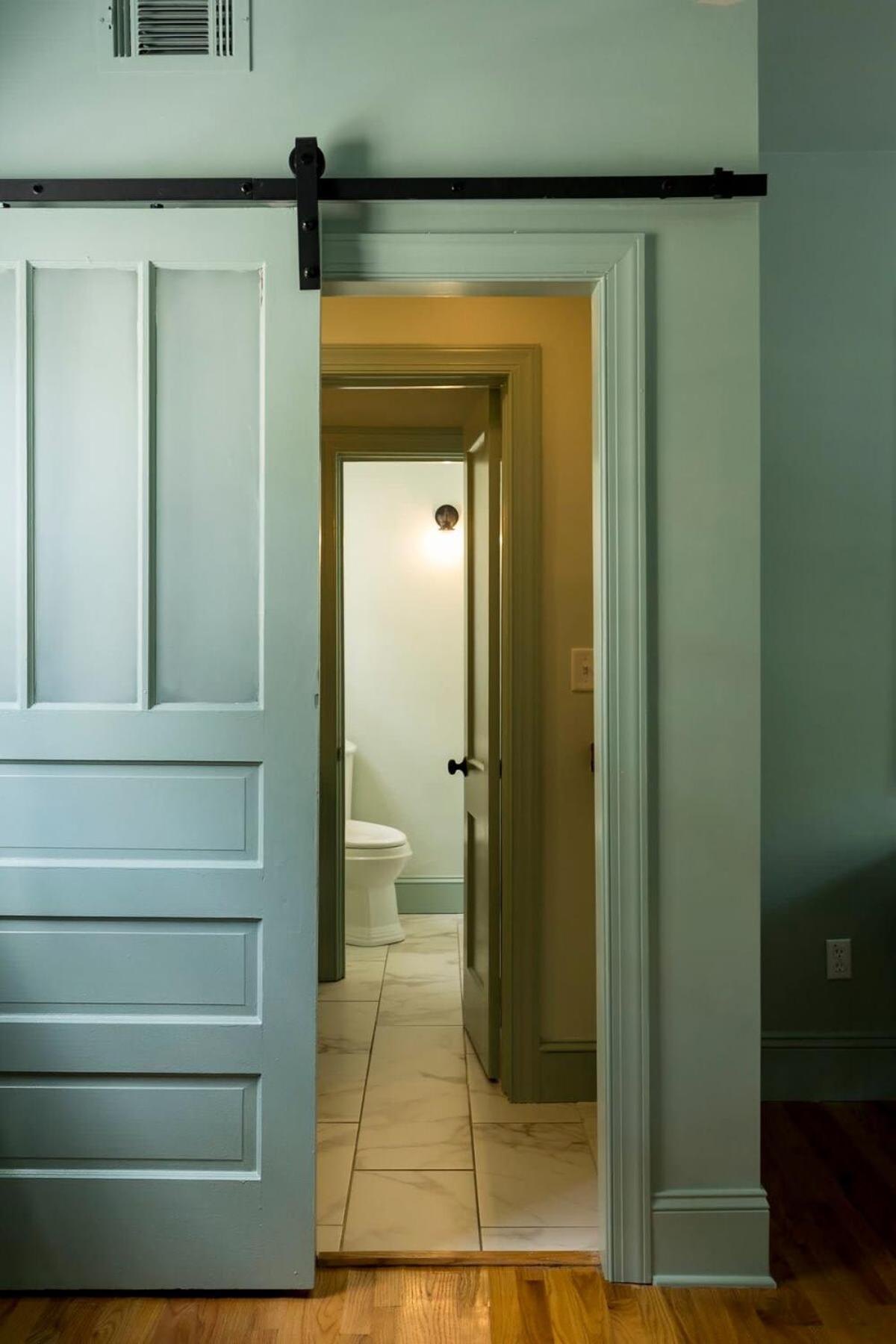 The Ashley Carriage House Includes Breakfast Holiday home