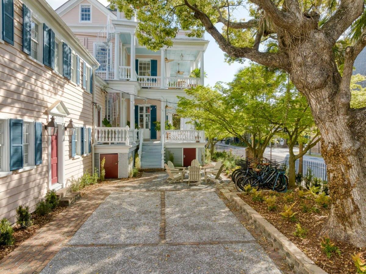 Holiday home The Ashley Carriage House Includes Breakfast Charleston