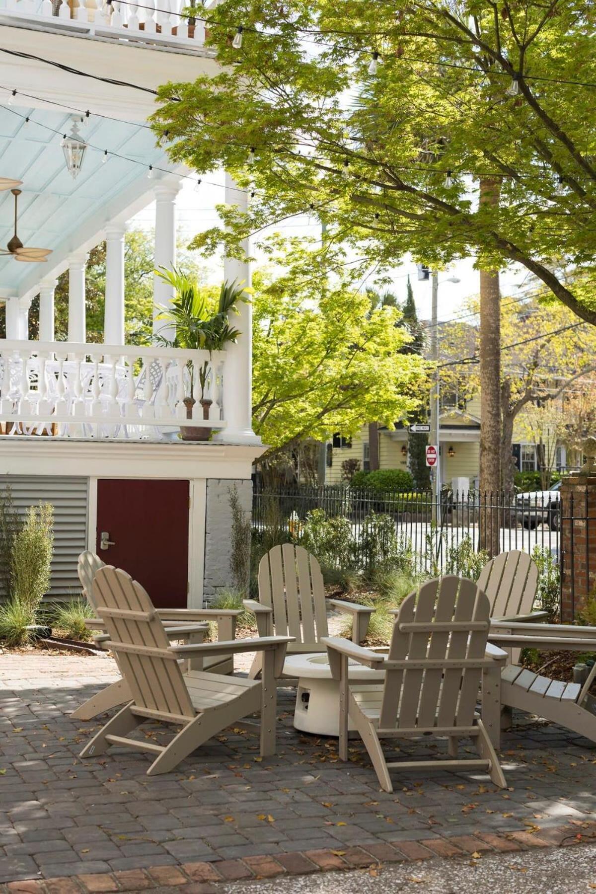 Holiday home The Ashley Carriage House Includes Breakfast Charleston