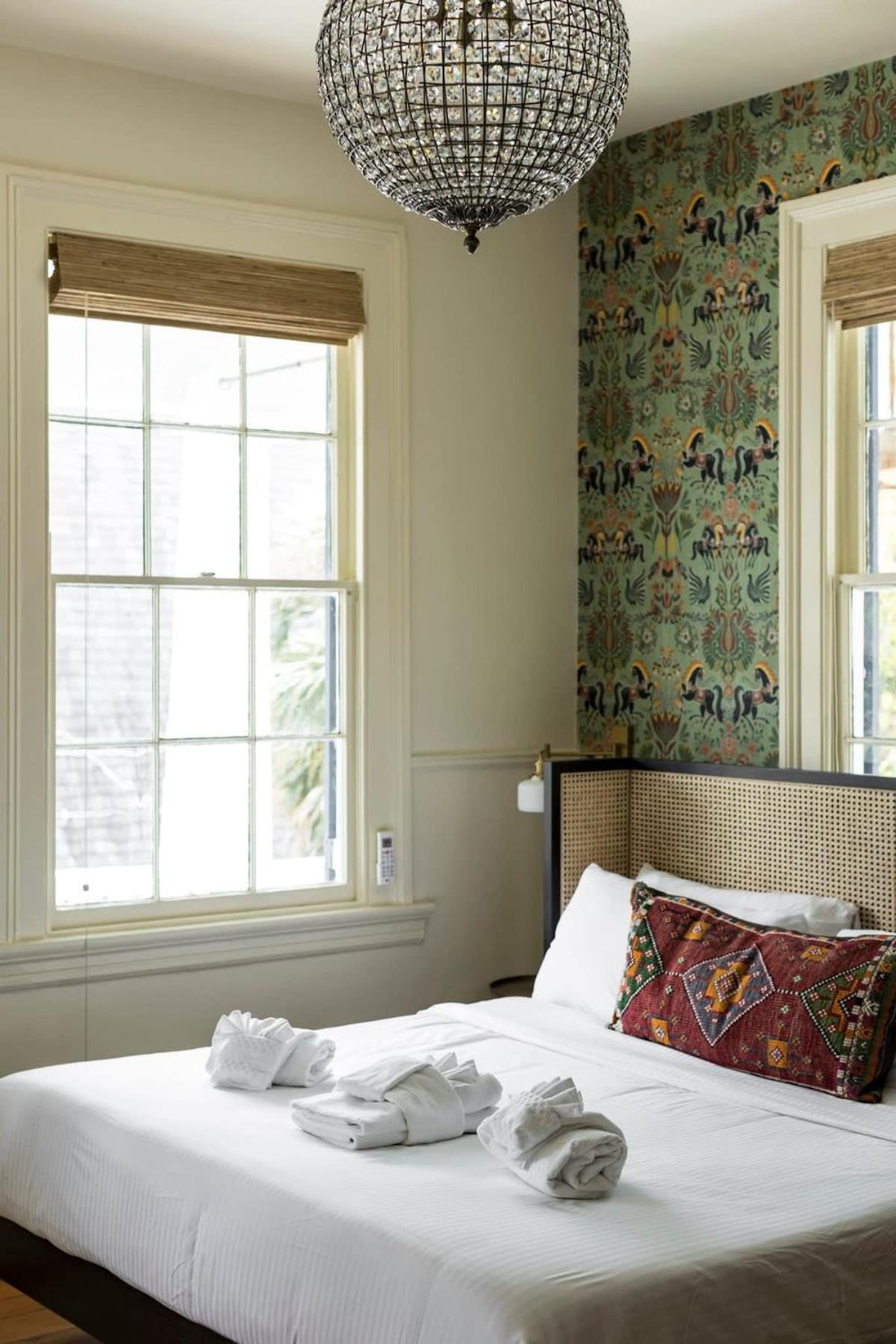 The Ashley Veranda King Includes Breakfast Bed & Breakfast Charleston