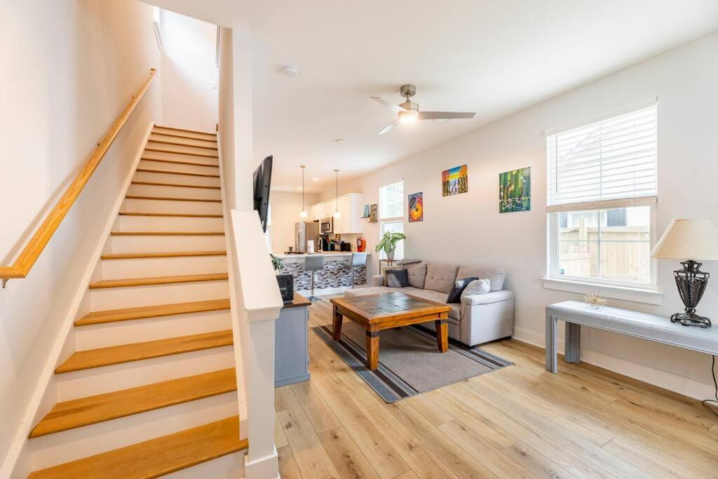 Adorable Cozy & Private In Charleston