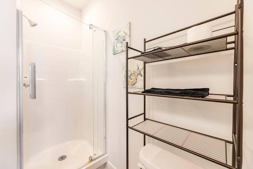 Adorable Cozy & Private In Charleston