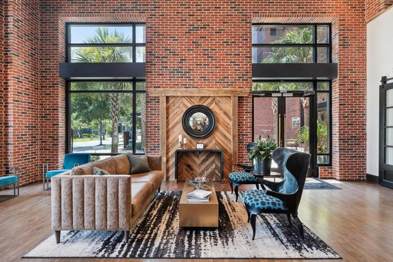 Apartment Landing At Meeting Street Lofts - In East