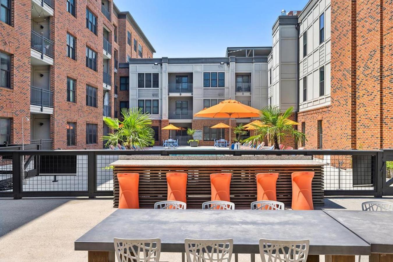 Apartment Landing At Meeting Street Lofts - In East *