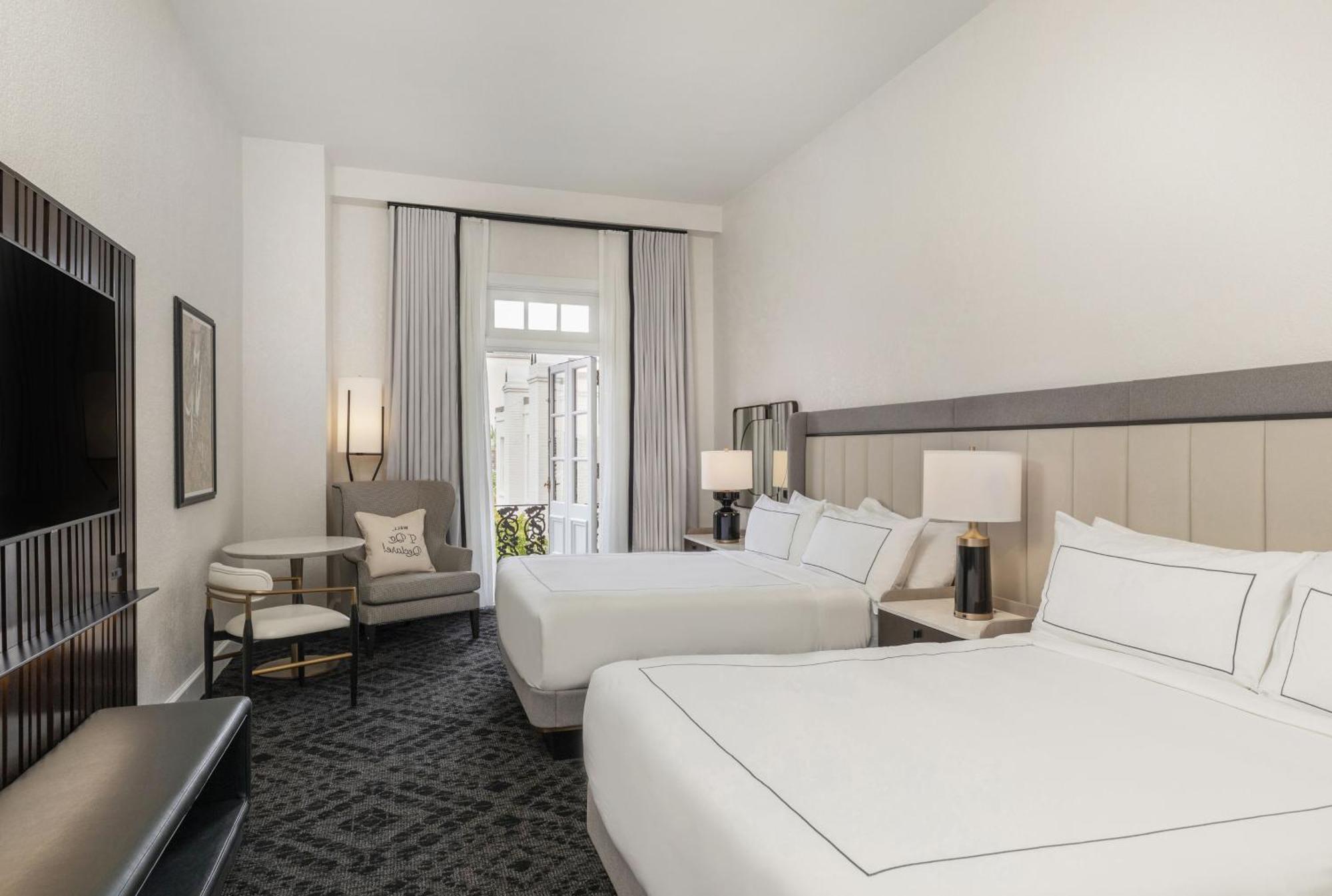 Mills House Charleston, Curio Collection By Hilton