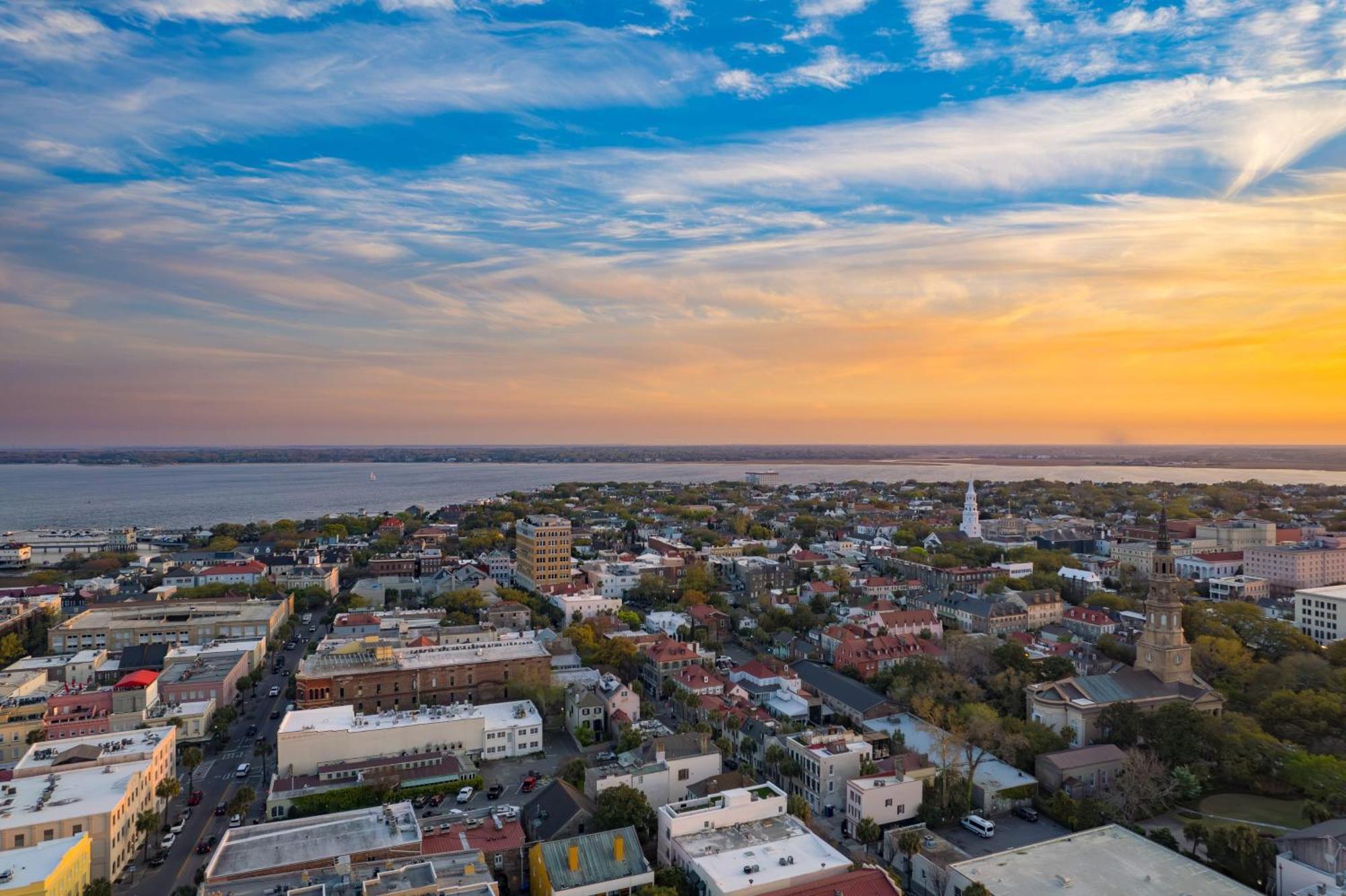 Apartment State St B By Avantstay French Quarter Rooftop Aesthetic Design