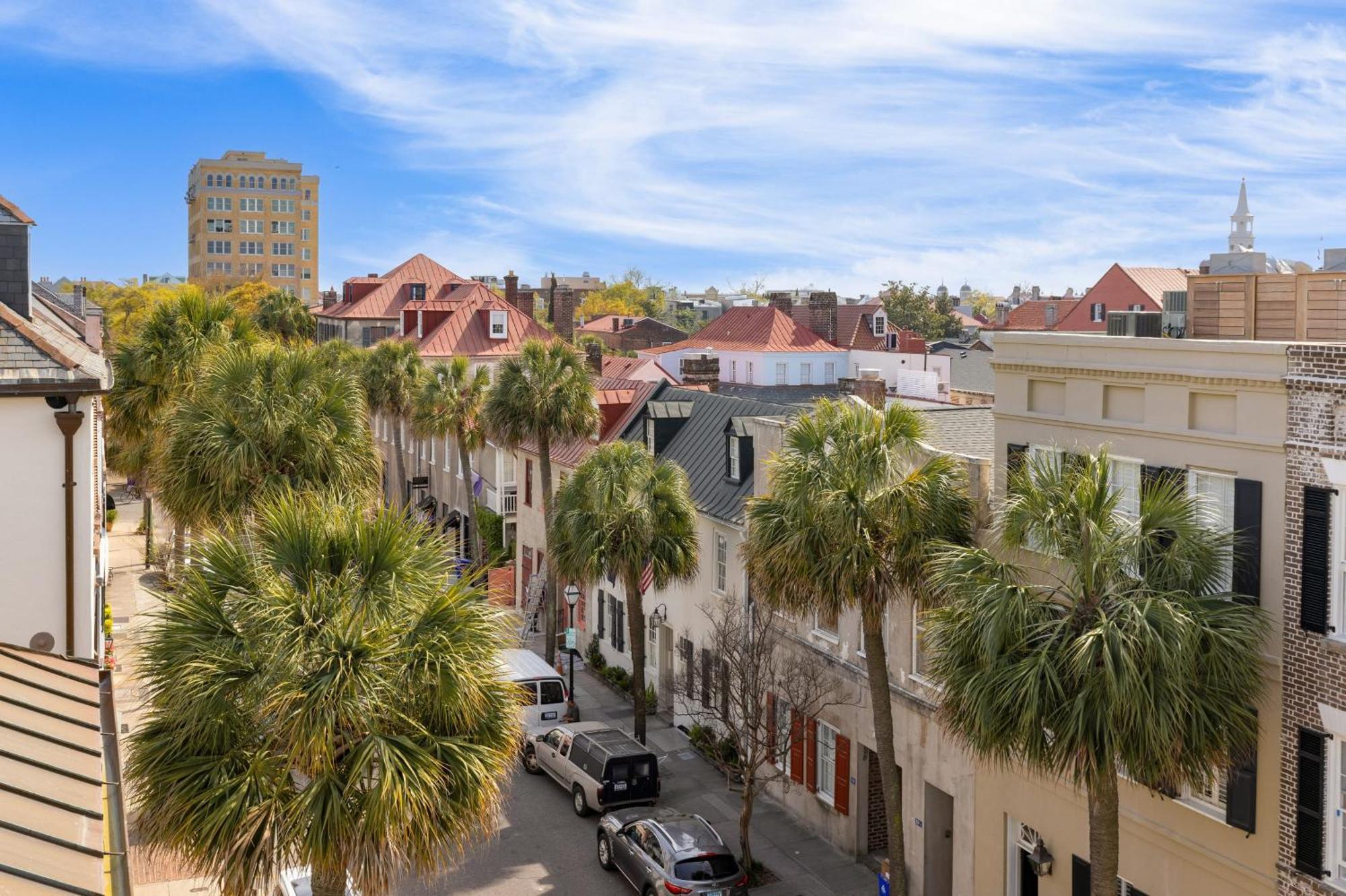 Apartment State St B By Avantstay French Quarter Rooftop Aesthetic Design Charleston