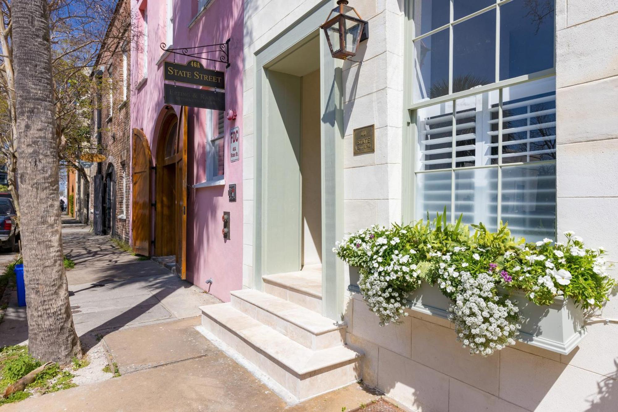 State St B By Avantstay French Quarter Rooftop Aesthetic Design