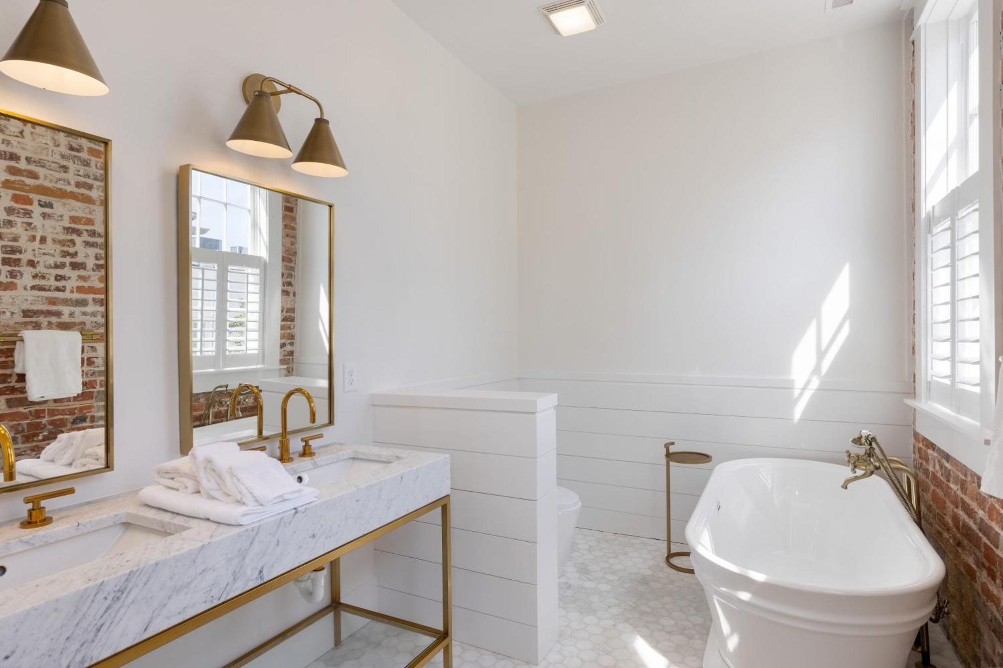 State St B By Avantstay French Quarter Rooftop Aesthetic Design Apartment *