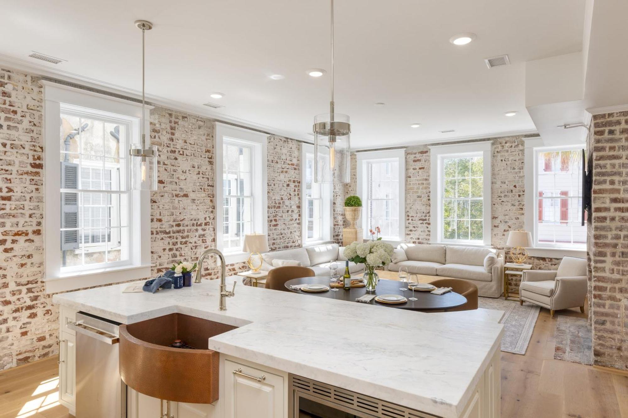 Apartment State St B By Avantstay French Quarter Rooftop Aesthetic Design *