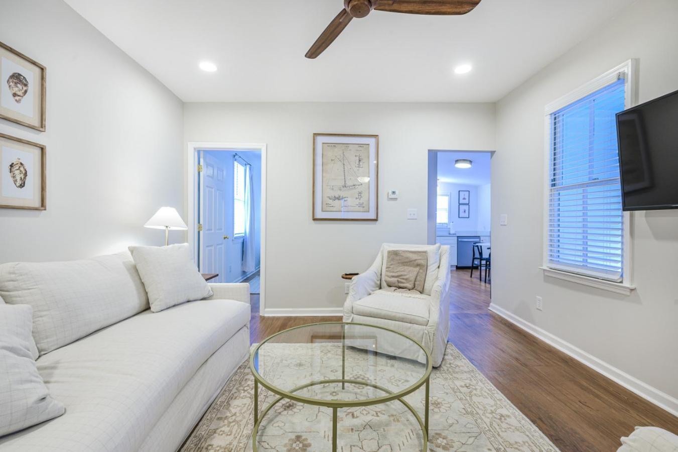 The Bogard House 2bd And Free Parking Apartment