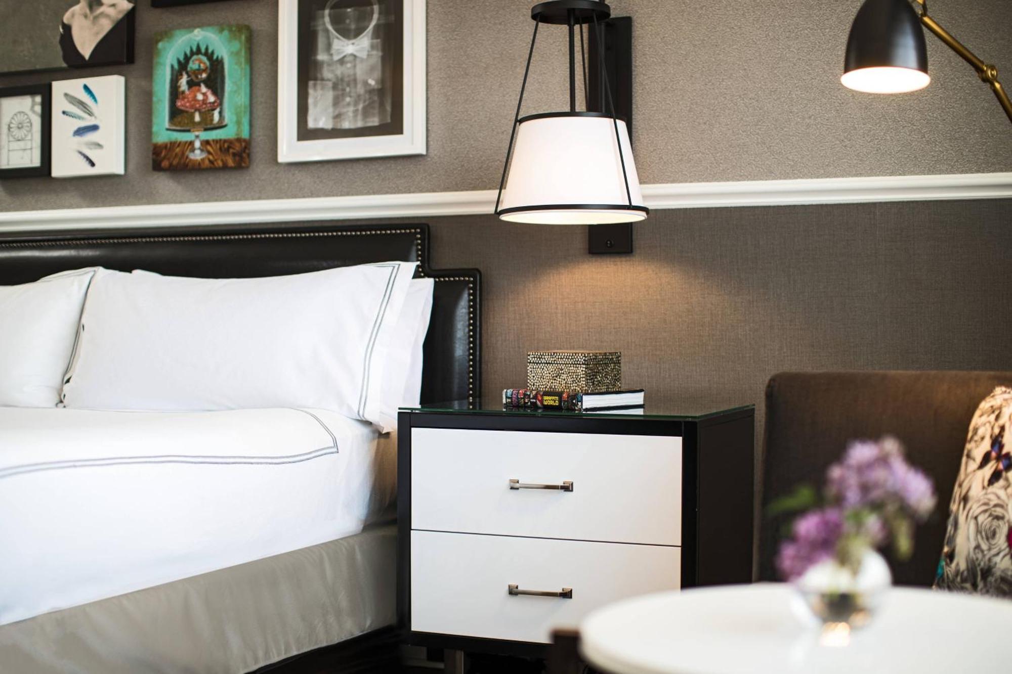 The Lindy Renaissance Hotel Charleston
