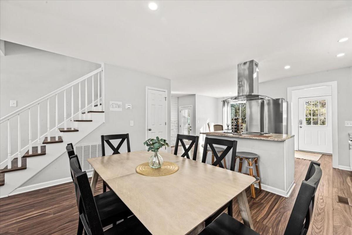The Mossy Oak House Apartment Charleston