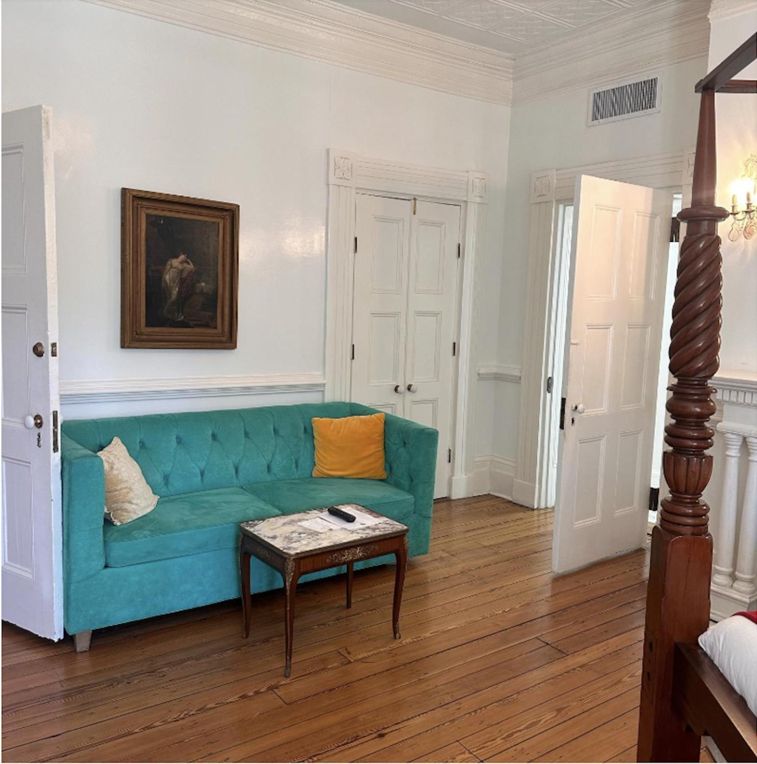 20 South Battery Bed & Breakfast 3*