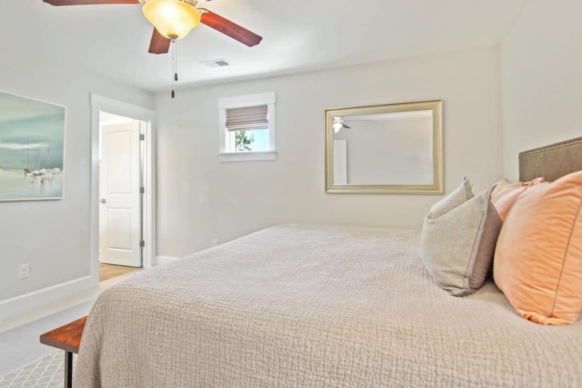 Mt Pleasant Retreat- Mins To Sullivan's Iop Holiday home Charleston