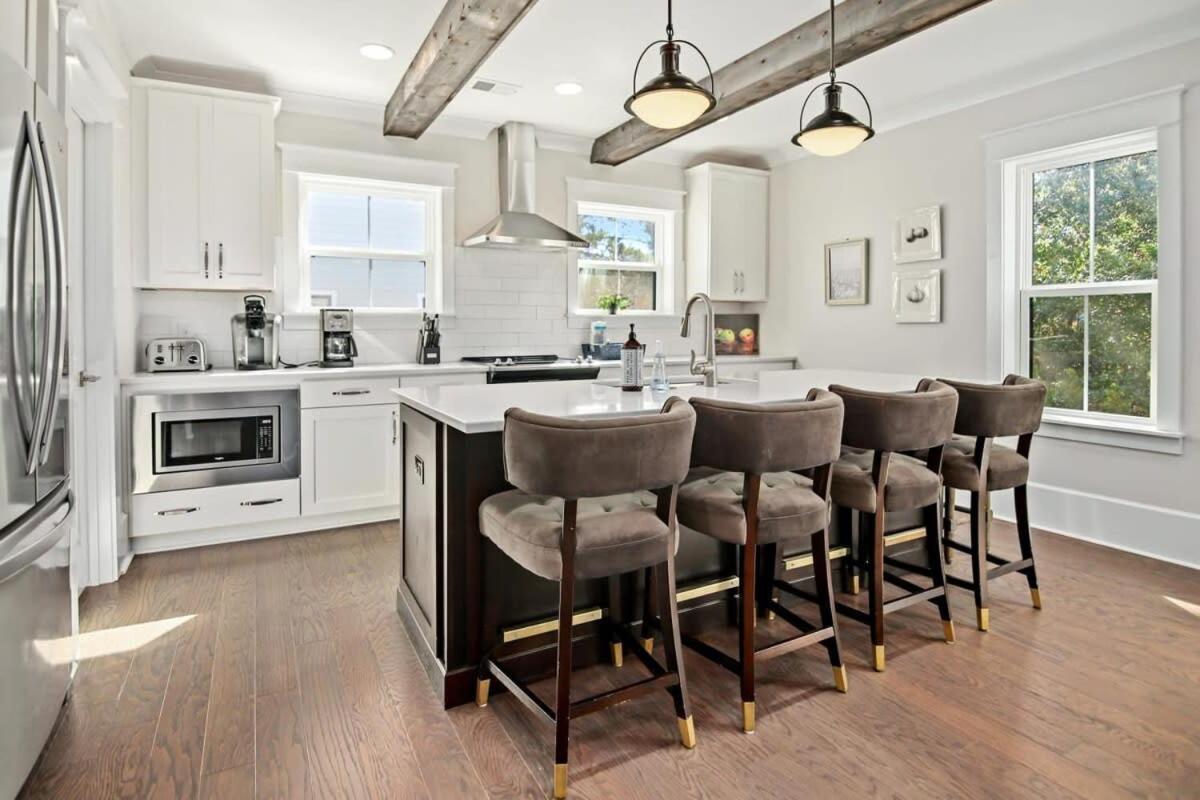 Mt Pleasant Retreat- Mins To Sullivan's Iop * Charleston