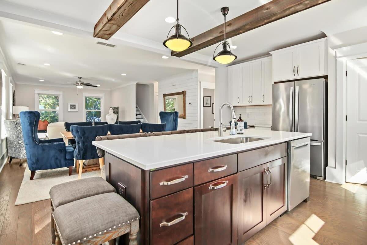 Mt Pleasant Retreat- Mins To Sullivan's Iop Holiday home