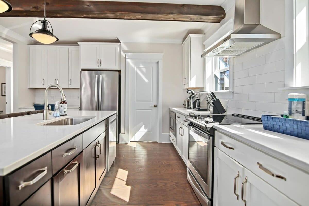 Mt Pleasant Retreat- Mins To Sullivan's Iop Holiday home *