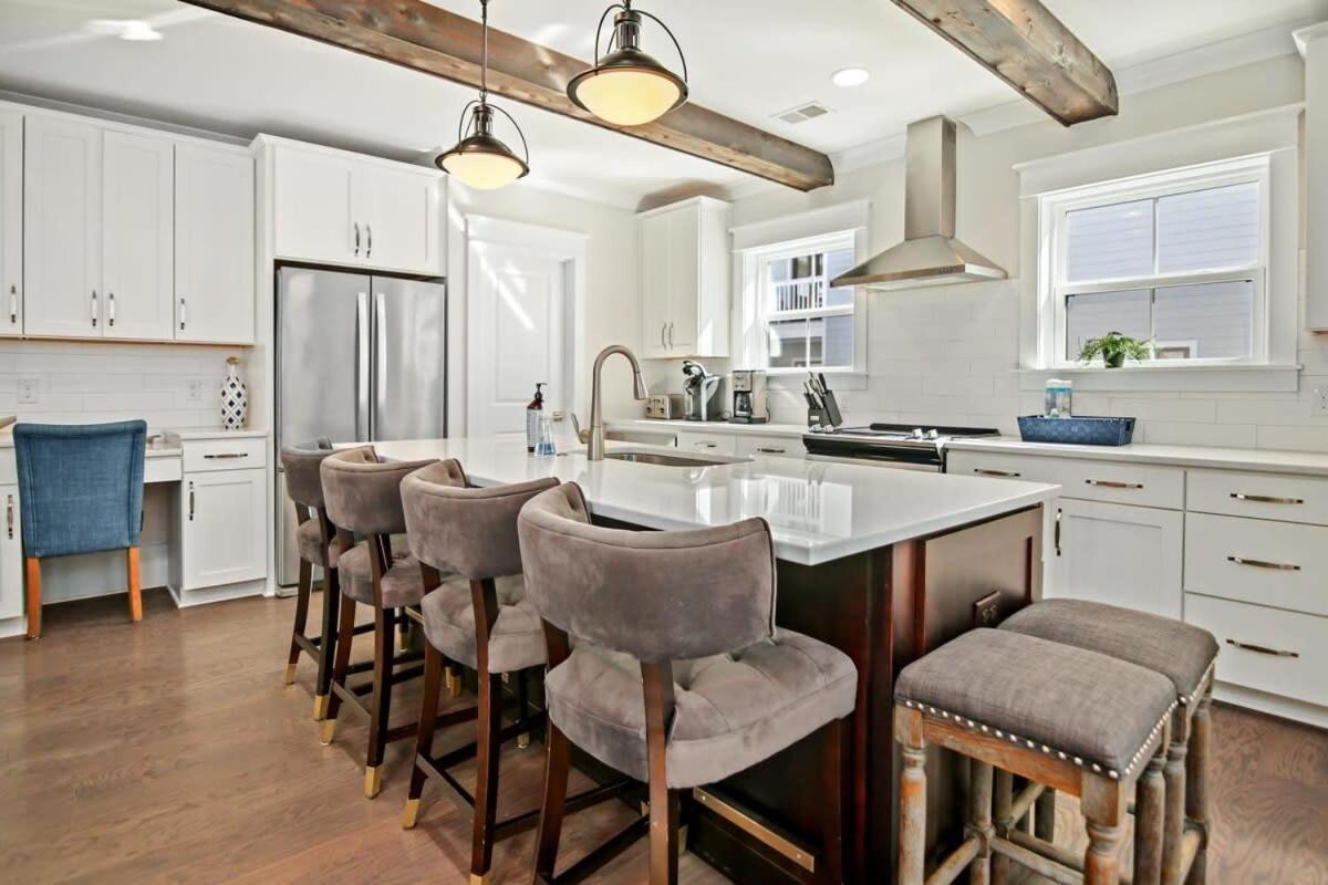 Mt Pleasant Retreat- Mins To Sullivan's Iop Holiday home *