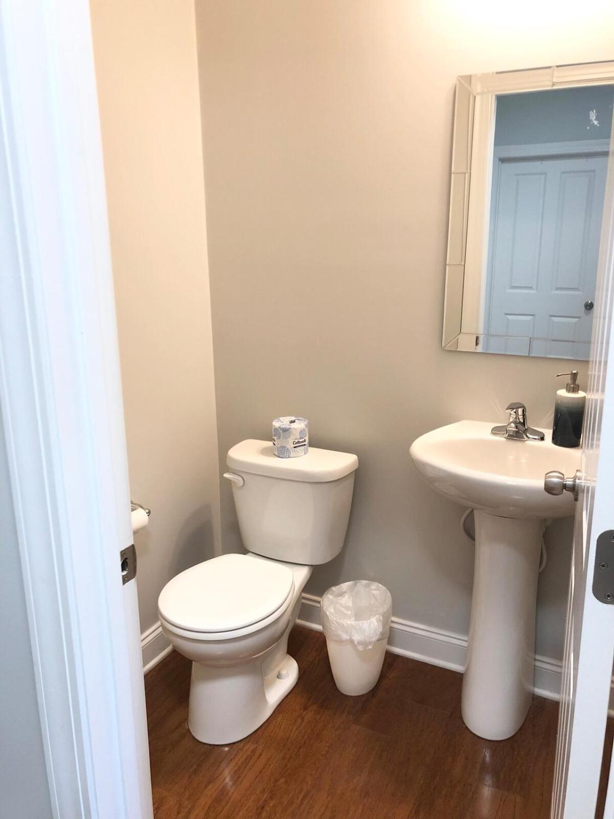 Relax In Comfort - Retreat Near Chs Downtown & Airport Holiday home Charleston