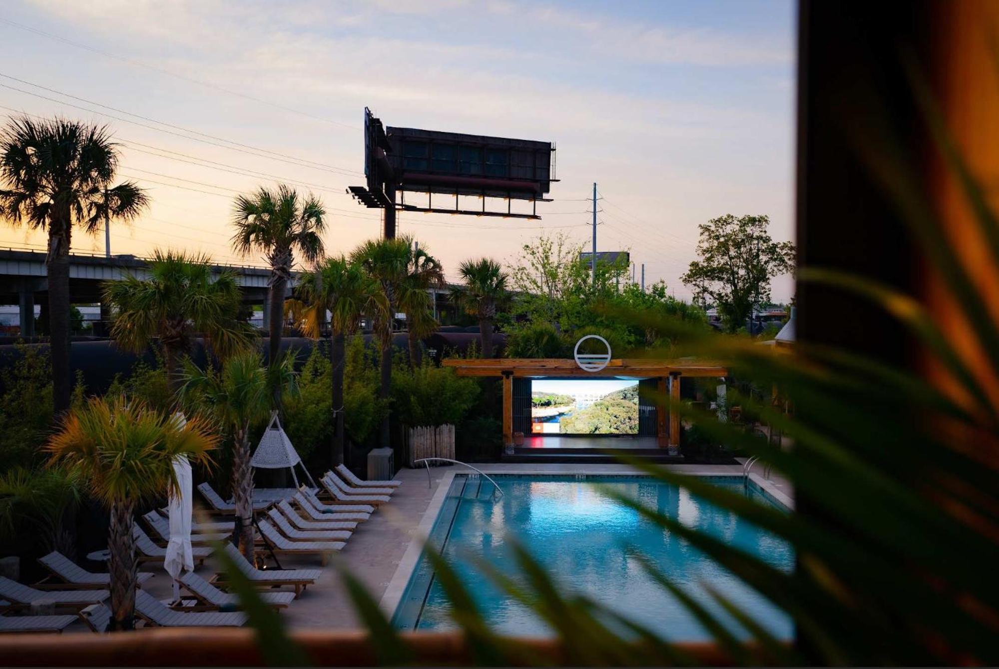 Row At Casa Zoe * Charleston