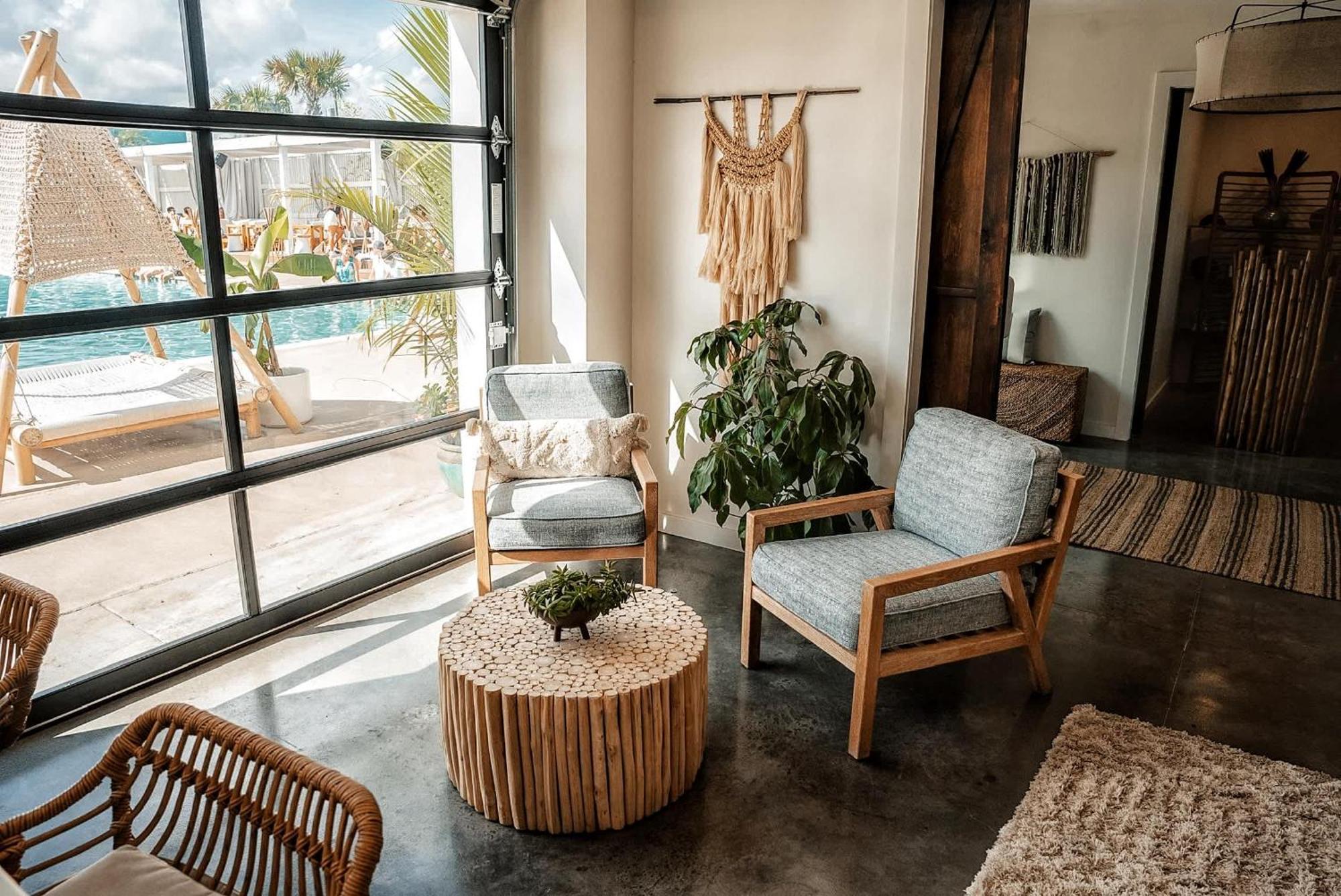 Row At Casa Zoe Holiday home Charleston