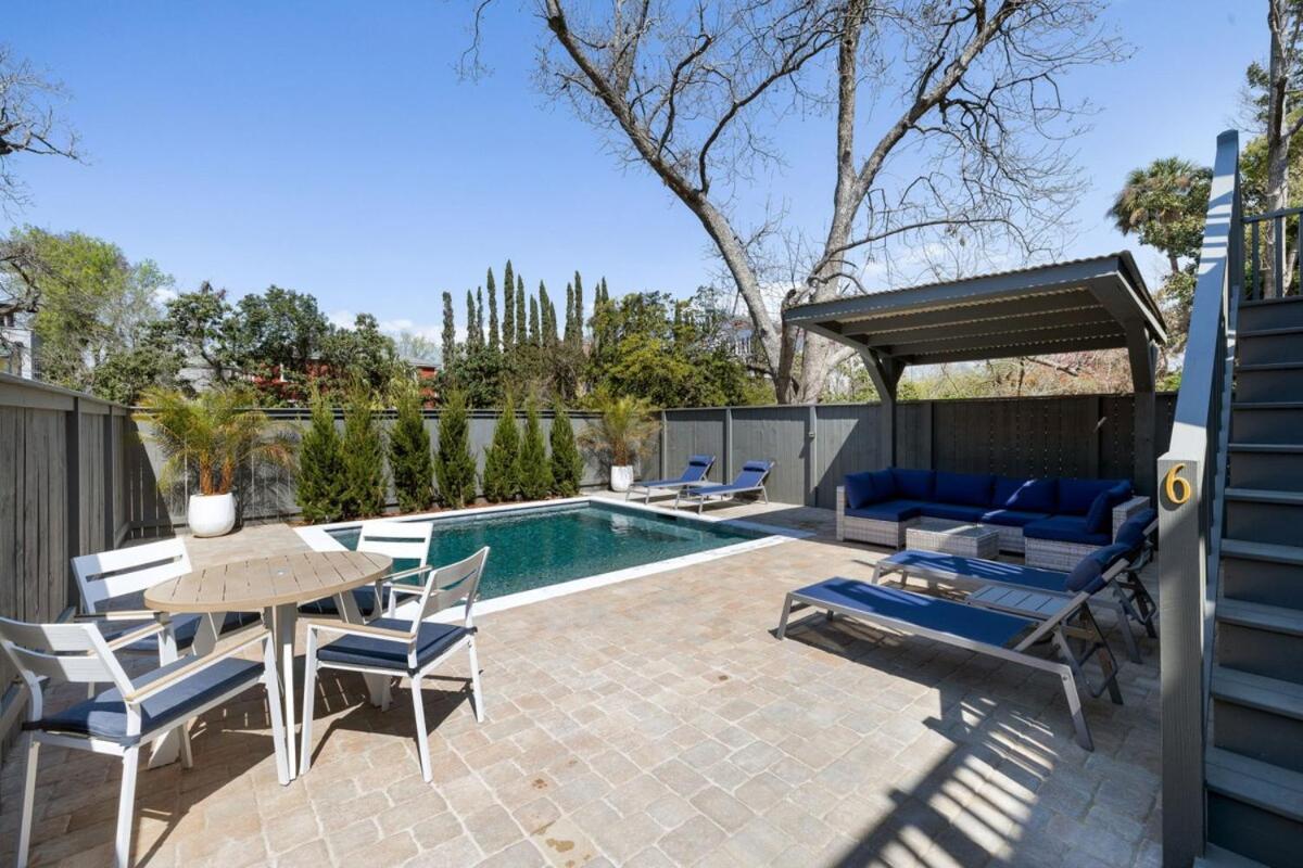 Private Pool Oasis 4 Bedroom Apartment