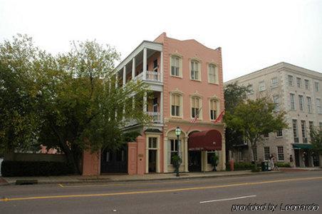 Inn Meeting Street 3*