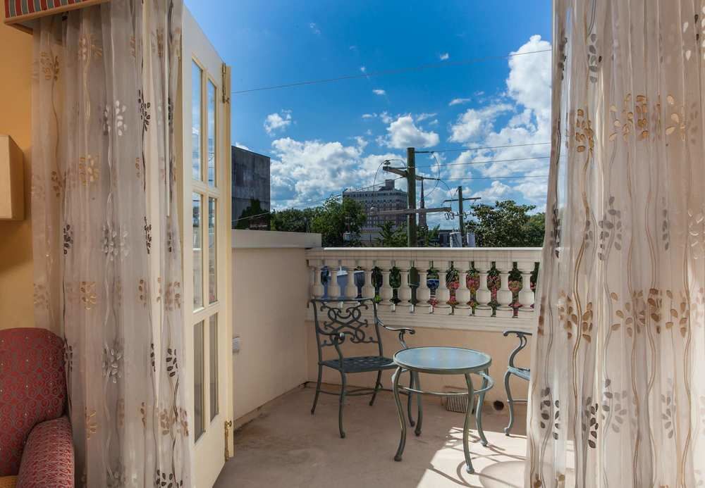 The Lindy Renaissance Hotel 4*