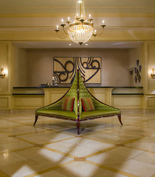 The Lindy Renaissance Hotel 4*