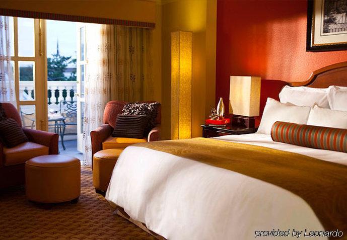 Hotel The Lindy Renaissance Charleston