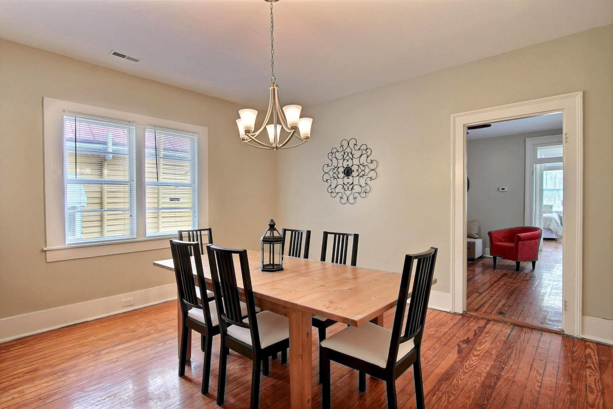 Downtown Vacation Rentals Apartment *