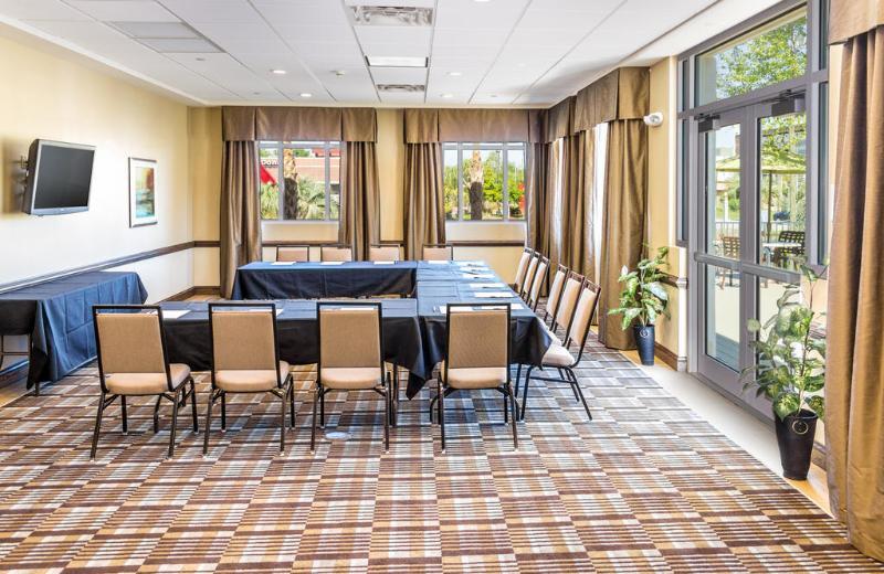 Express & Dwtn -westedge By Ihg