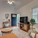 Peaceful Park Circle Getaway