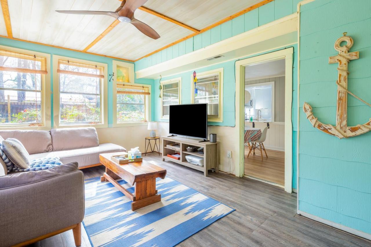 Hip Island House *